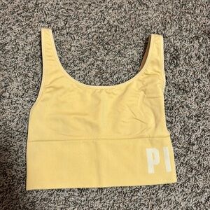 PINK Victoria’s Secret sports bra